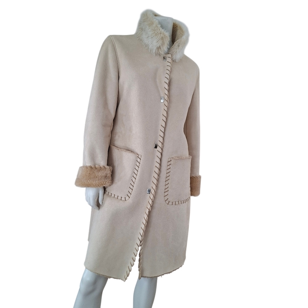 Elegant Vegan Cream Women's Coat Faux Fur & Faux Suede - Picture 3 of 13